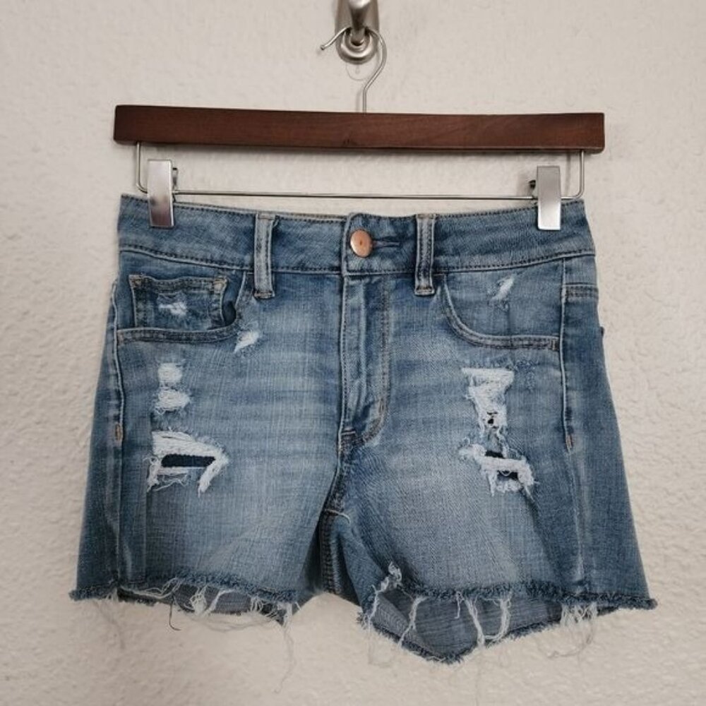 American Eagle 360 Super Stretch Hi Rise Distressed Shorties Size 2